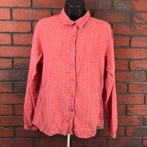Woolrich Women's Medium Pink Button-Down Shirt – Outdoor, Casual, Vintage‎